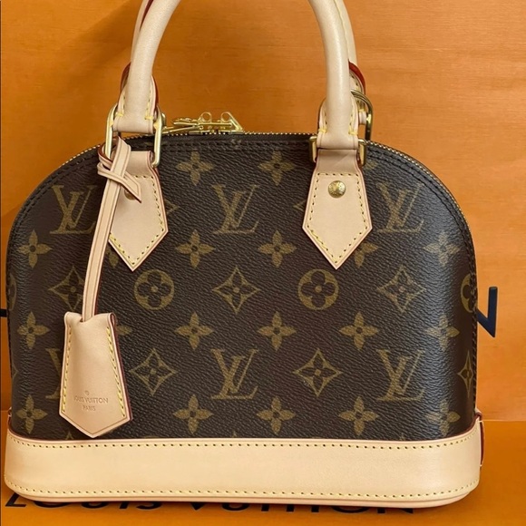 New Authentic Louis Vuitton Alma BB Monogram - Picture 9 of 13